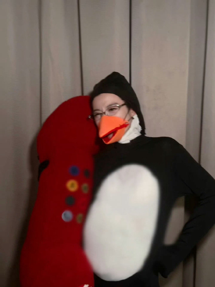 卢昱晓高雅人士视察卢昱晓品鉴中 卢昱晓高雅人士视察 ​​​