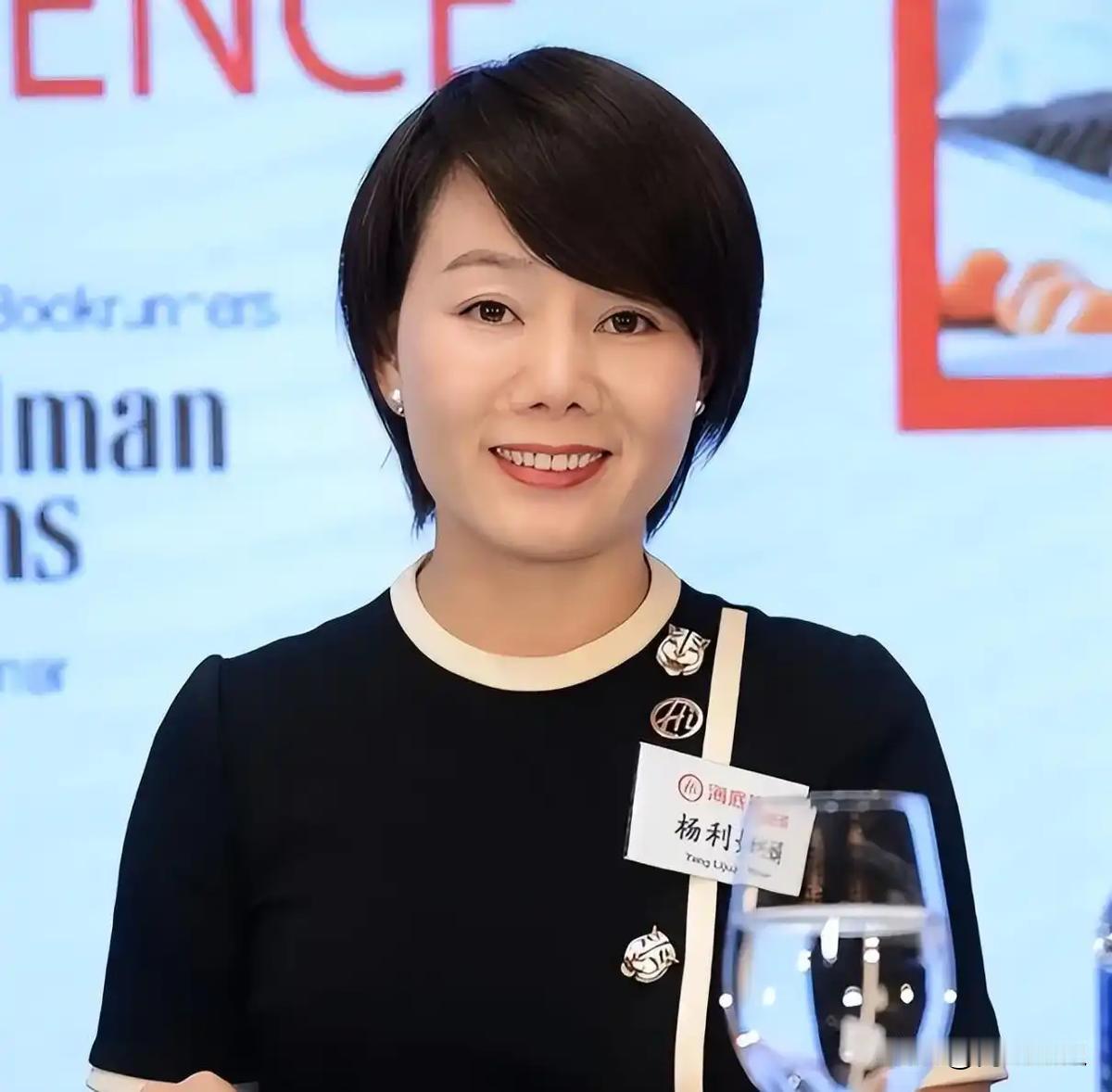 四川一女子为给哥哥还债，不惜陪伴老板24年，没想到老板后来大手一挥，女子身价直接