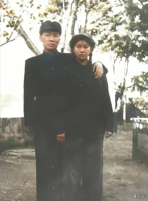 刘思齐忆初见毛岸英：一身灰布军装，藏着最纯粹的赤诚
 
多年后，刘思齐在回忆与毛