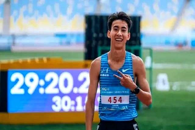 全运会男子10000米，山东队唐浩然夺得金牌，于水庆银牌。
这块银牌同样分量十