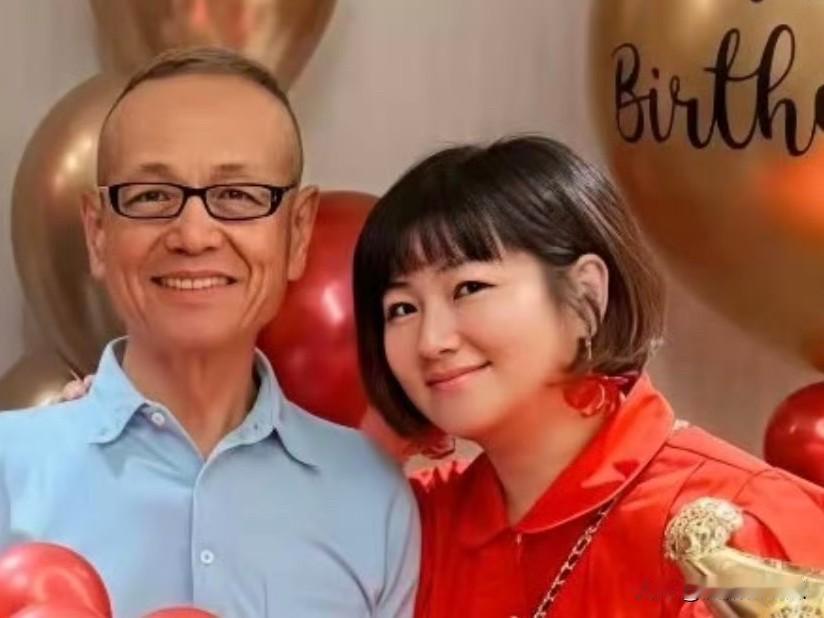 Selina
其实现在最安心的就是她男朋友
不是因为她胖了，他安心，而是Seli