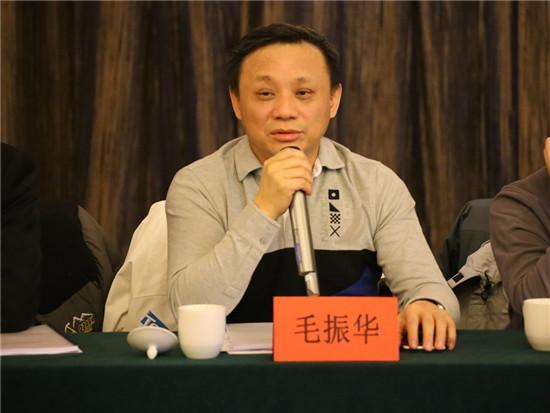 关于“体制内退休费太高”，经济学家毛振华公开提出：现在体制内退休人员拿的养老金，