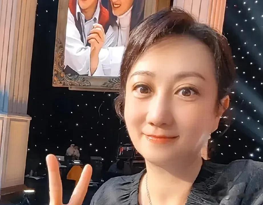 四和娱乐:关注
《东北一家人》剧组23年后重聚，你还记得这些经典角色吗？

还记