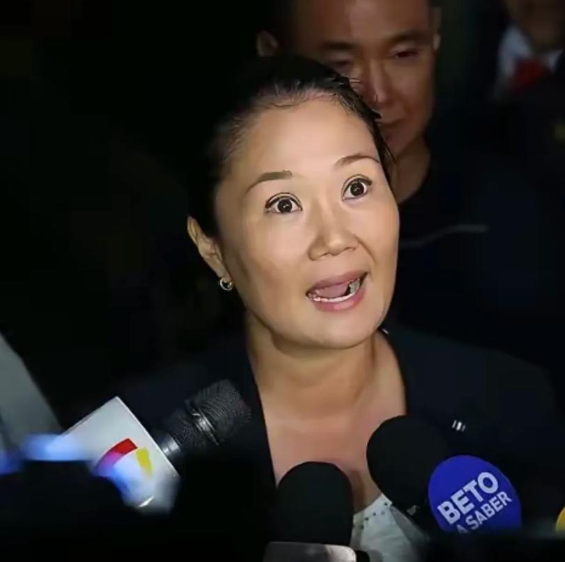 果然被我猜中了！第一把火就烧向了中国！

7月3日，藤森庆子刚当选秘鲁总统，椅子