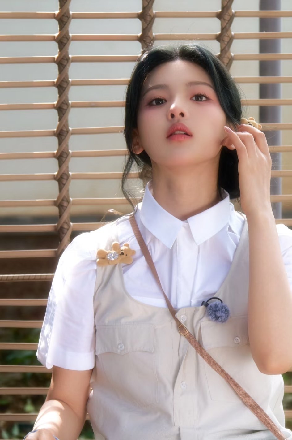 杨超越活泼的少女风穿搭～ ​​​