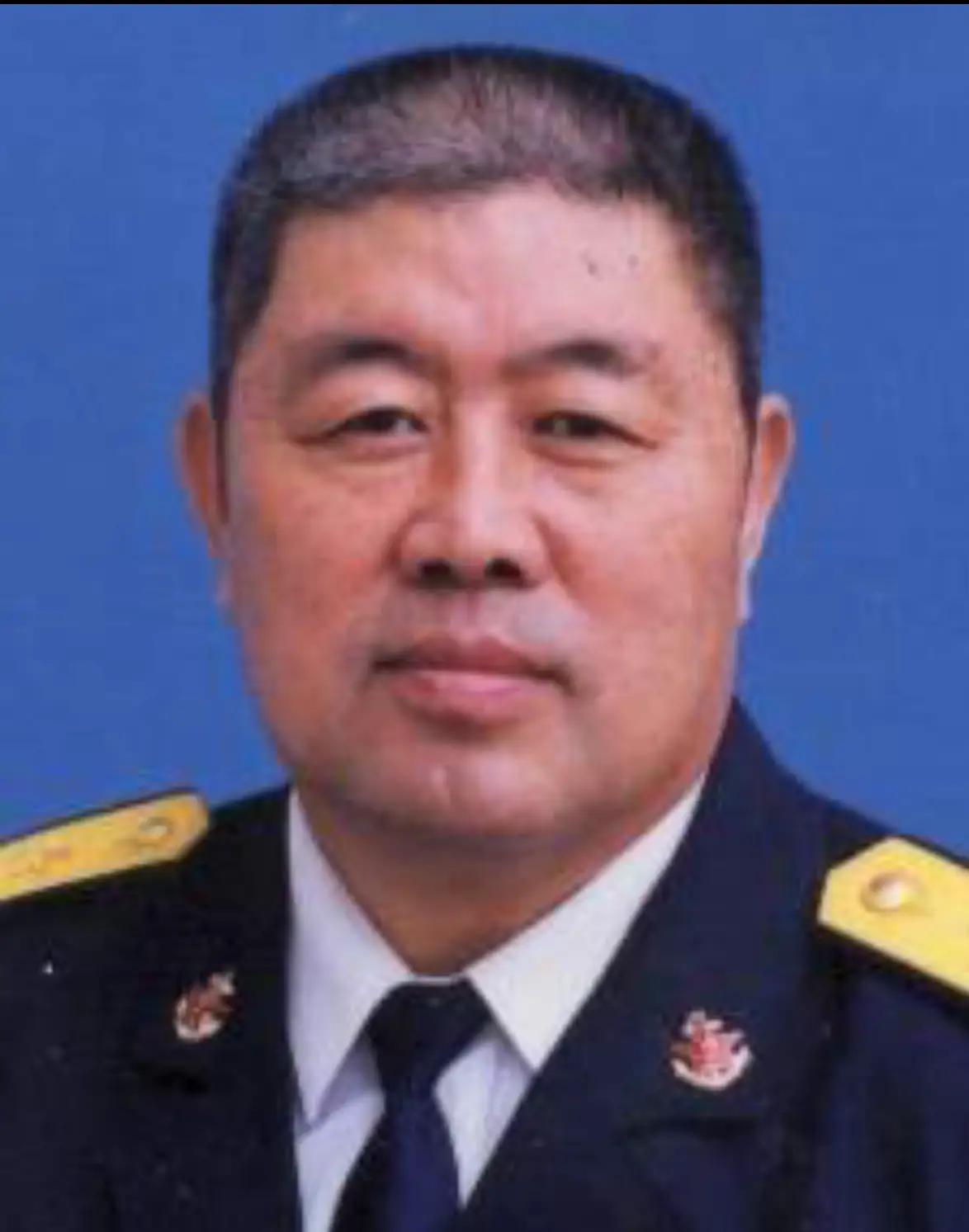 海战功臣、抗洪名将、深蓝开拓者，这样的英雄值得的我们深深怀念，永远传颂！

20