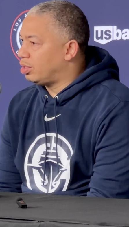 记者问卢：球队在评估球员时，技术和理解能力，还是态度，哪个更重要？卢回答道：“我