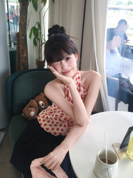 咖啡店拍照姿势☕️