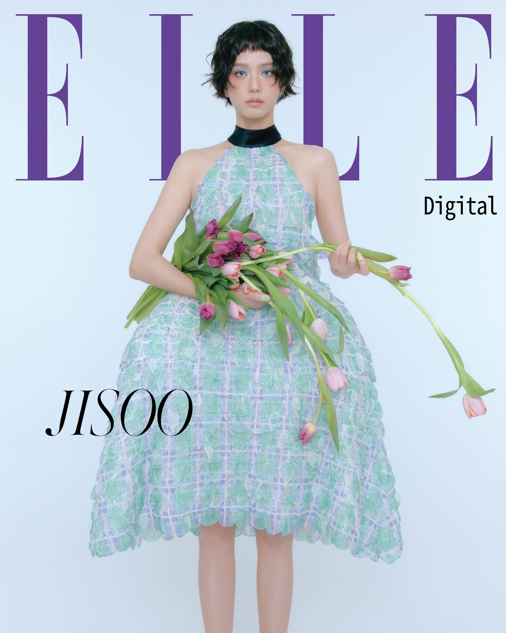 金智秀登上中国台湾版《ELLE》2026年1月数字封面。此次释出的封面大片，同样