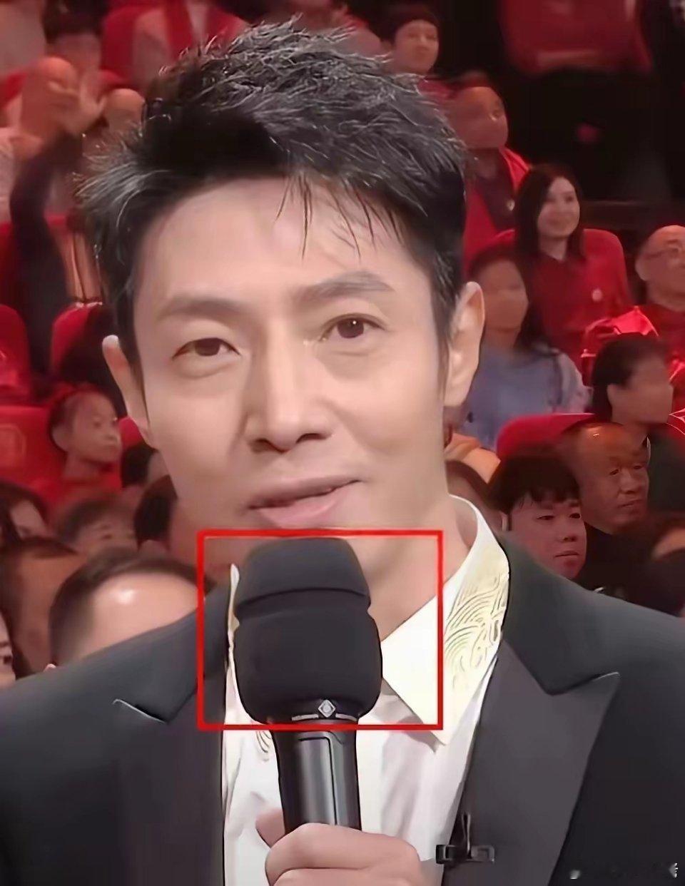 以前的劳模都是采煤工、掏粪工、纺织女工，现在都是演员、明星、企业家！把他的名额给