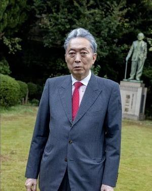 日本前首相提醒高市：当年中国免掉千亿赔款，是因给日本立了个死规定！中国当年免日本