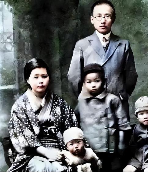 1978年，郭沫若在北京逝世，但有一点最让人想不通，他当年留在日本的5个孩子竟在