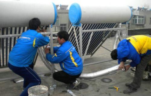 修太阳能启示:你敬人一尺，人帮你一程——
 
生活里的柴米油盐、家长里短，总少不