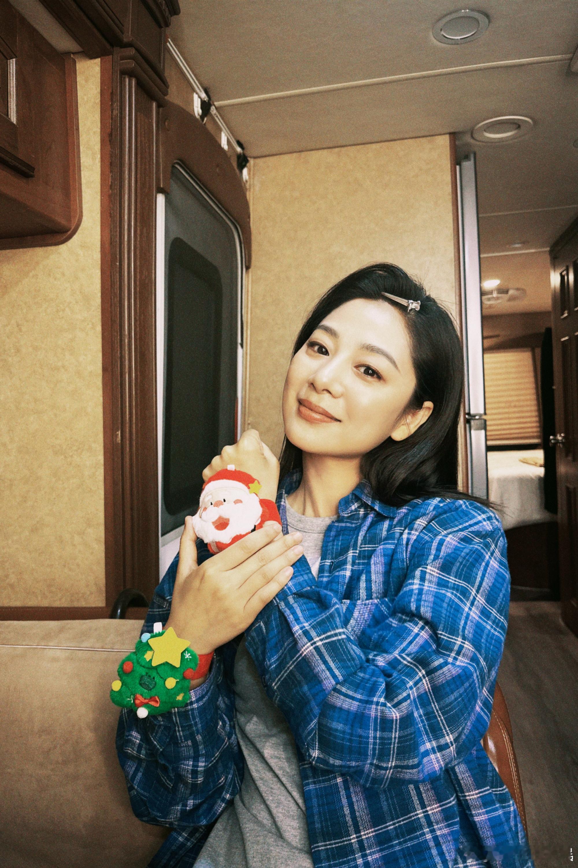 王真儿是演艺圈的实力派青衣演员，非科班却深耕表演，在有罪之身中她不仅是一番，还经