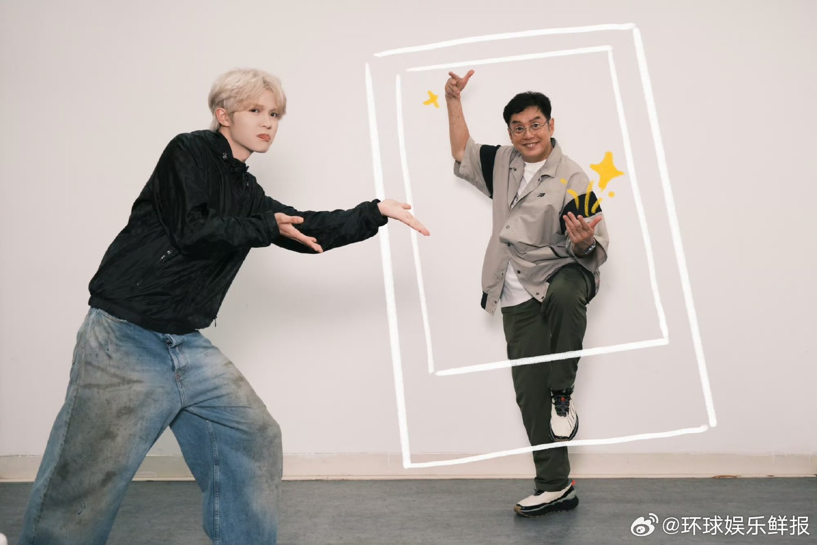 李昊晒与谭咏麟合照李昊也太会了吧！演唱会嘉宾居然是谭咏麟，人缘好到让人羡慕！ ​