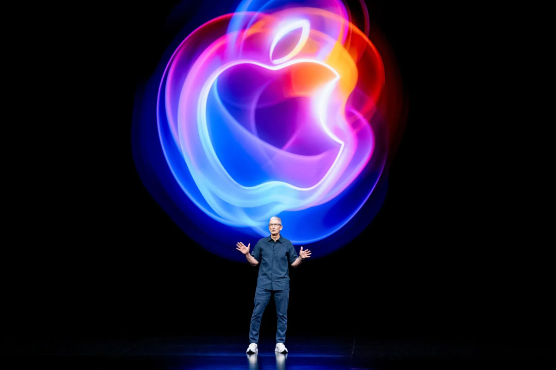 苹果今天凌晨召开WWDC 2026，看点是全面升级的 AI Siri。苹果计划推