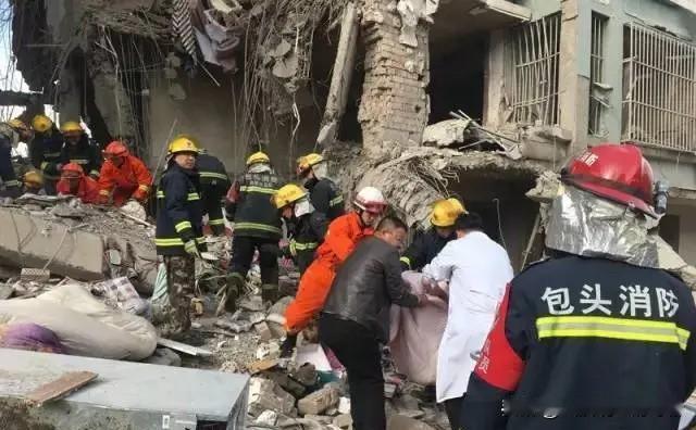亲历首钢炼钢炉爆炸26年，包头事故2死5失联看得我手抖

这辈子都忘不了那声闷响