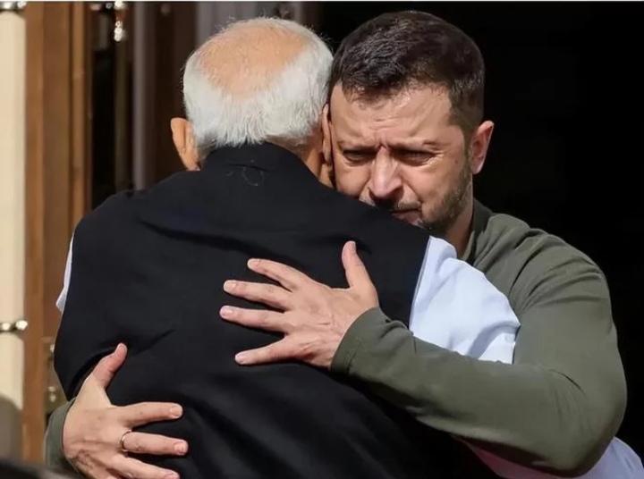 泽连斯基和莫迪这是何苦呢？同是世界沦落人竟然还杠上了，火药味十足。
      