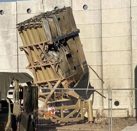 以色列人现在都在防空洞里——铁穹拦不住，F-35够不着，摩萨德渗透不进去。打遍中