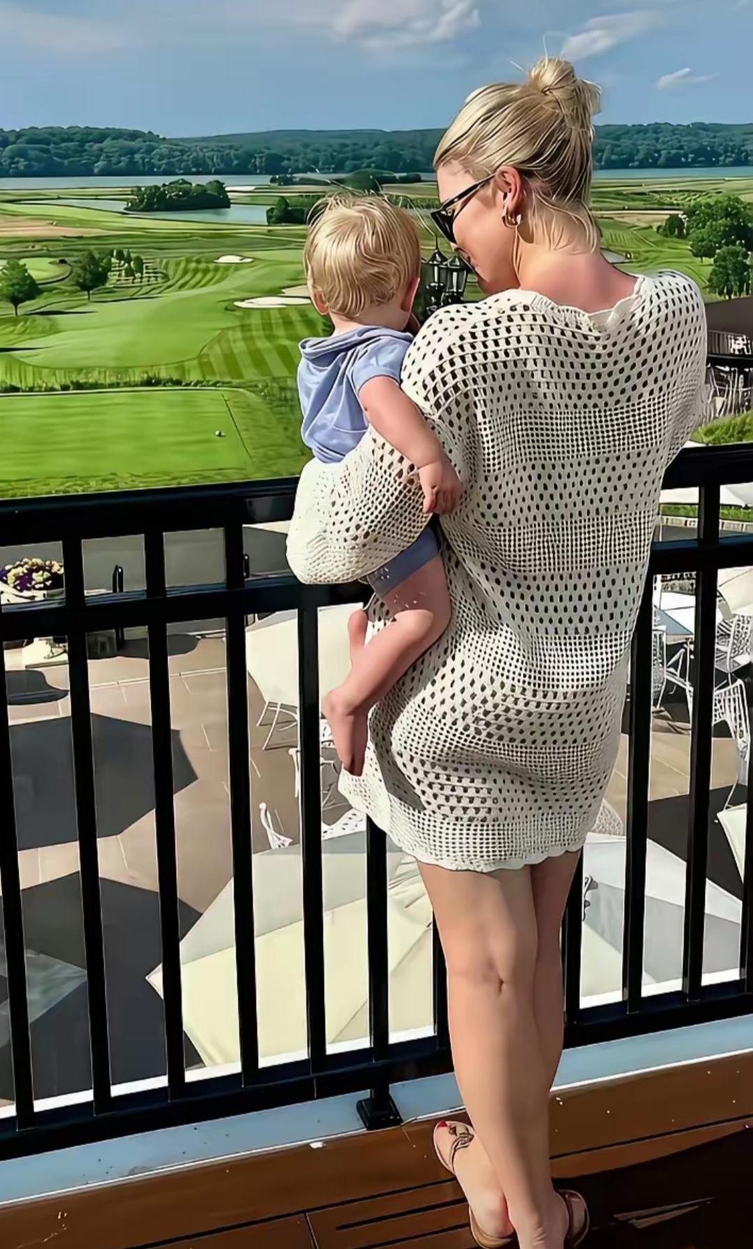 美国白宫新闻发言人卡罗琳·莱维特，因为特朗普一句开玩笑的话，自己成了热点人物！