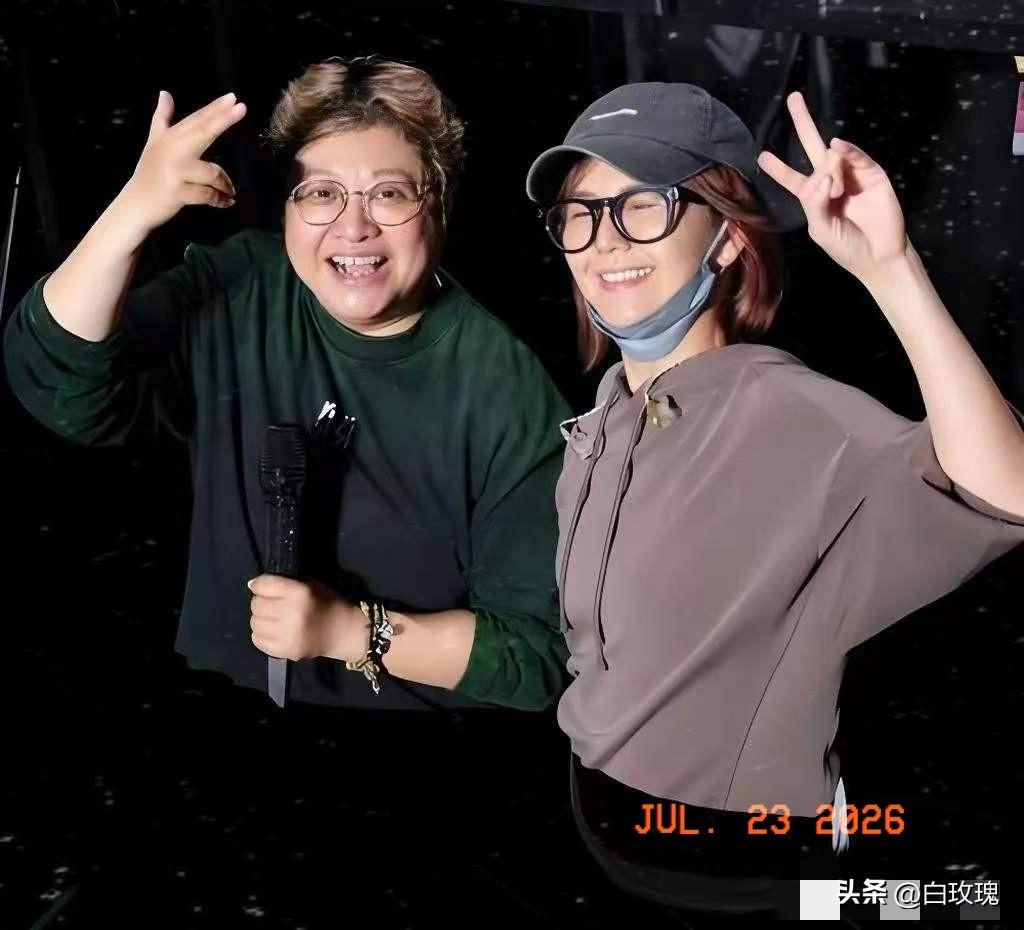 韩红最新发文，引发热议！
7月23日，韩红又冲上热搜，这一次，不是因为公益，也不
