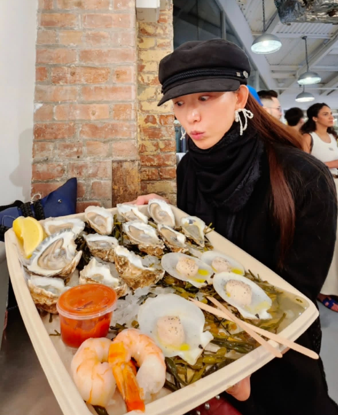 林志玲[超话]  25.05.06姐姐ins🆕Chelsea Market 好