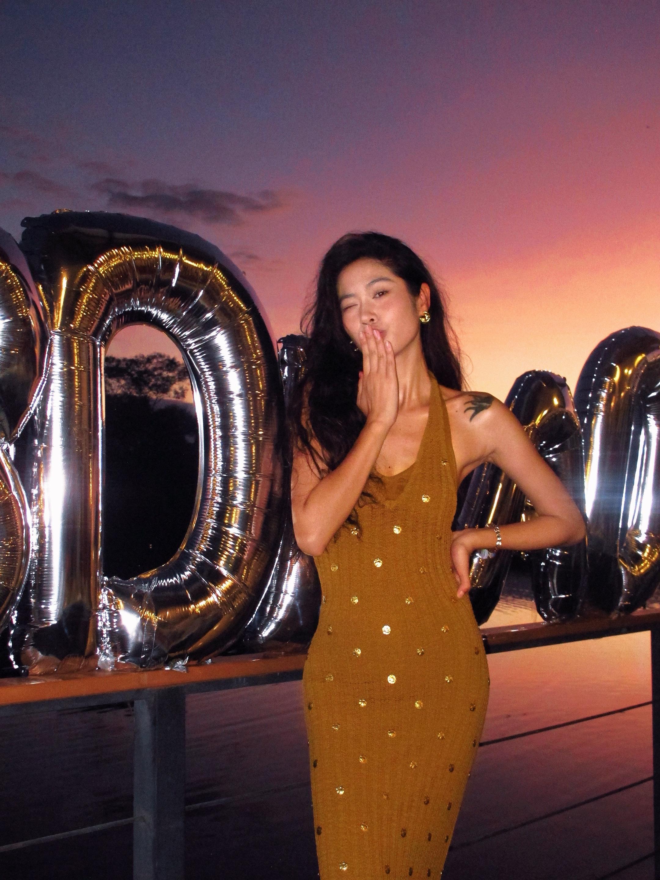 那就一直像日落一样美吧🎂。