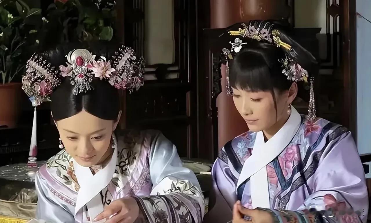 黑甄嬛的都喜欢拿浮光锦事件说事，明明这件事是安陵容先辜负了甄嬛，先前甄嬛为了安陵