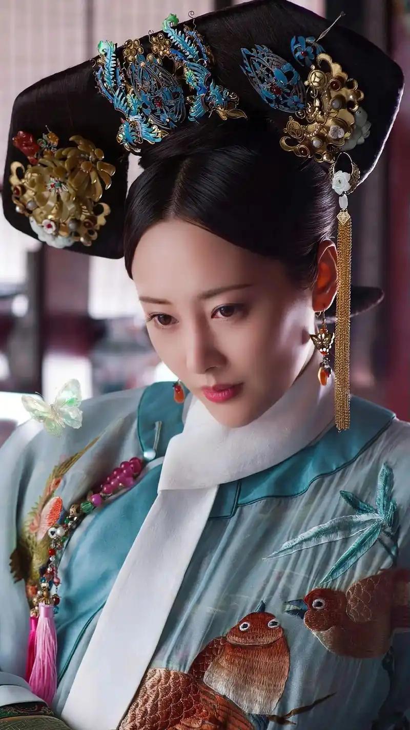 《如懿传》饱受争议全网吐槽焦点，几乎都集中在矫揉造作的女主角色身上，而李纯饰演的