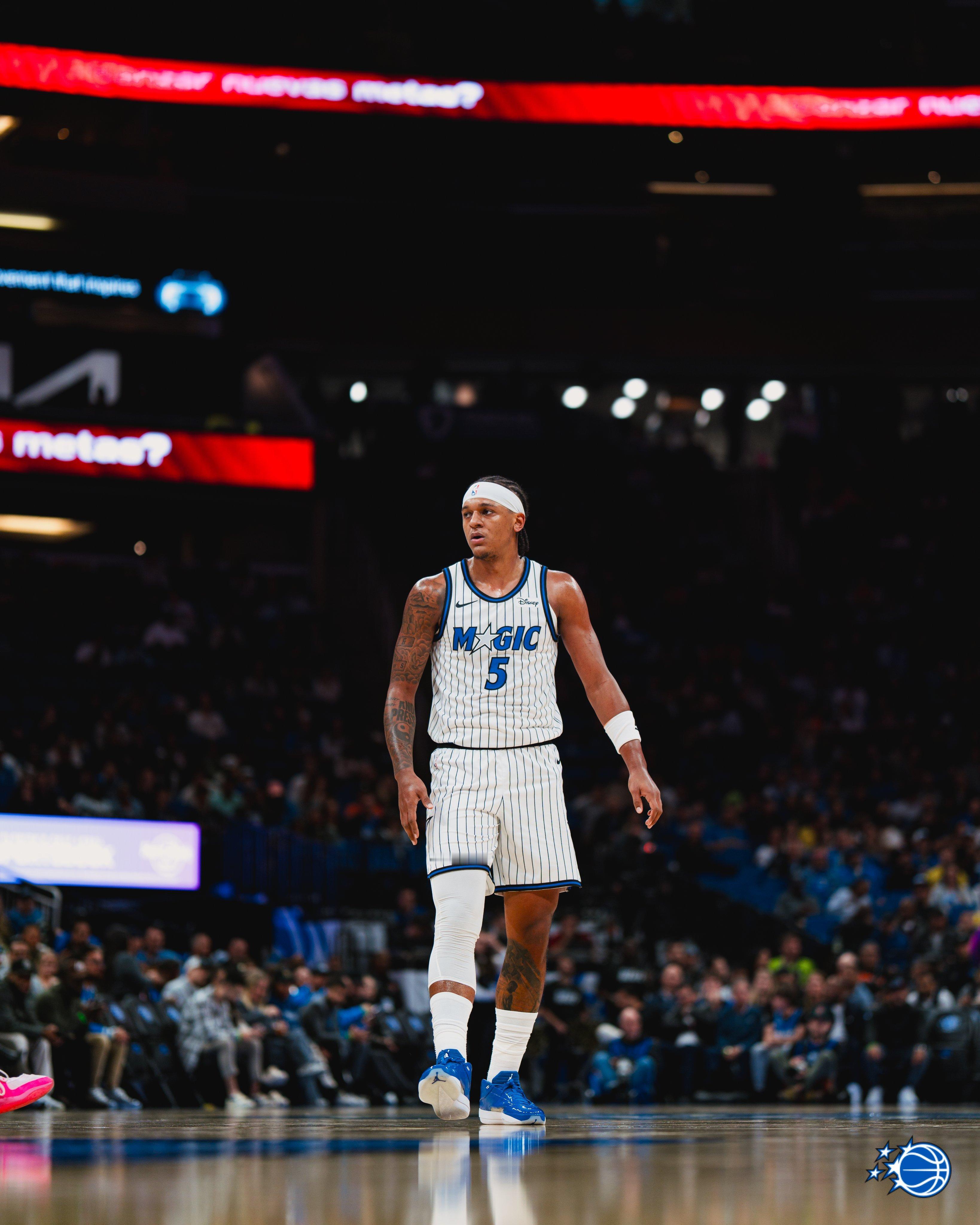 四个字评价一下今晚的班凯罗？关键时刻三次罚球不中但是有关键突破进球2+0和一次抢