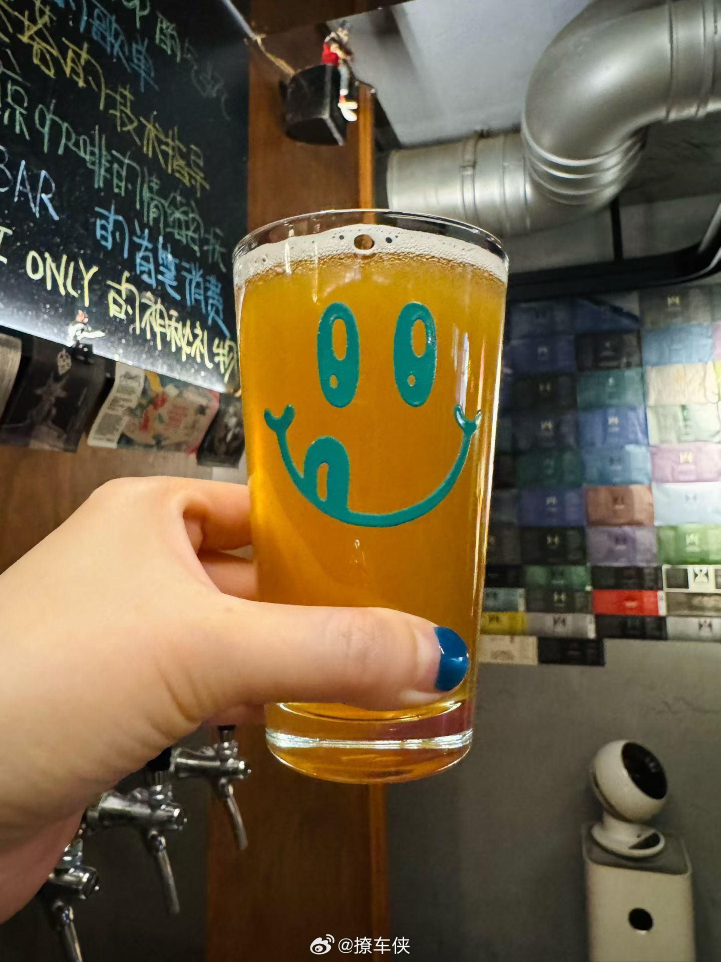 刚刚跟太阳通了电话，它说今天会特别关照你。早安