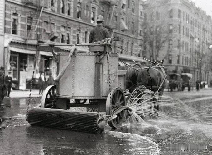 1905年纽约市的马拉街道清洁工。21世纪的纽约 美国·纽约 真实的纽约街头 马