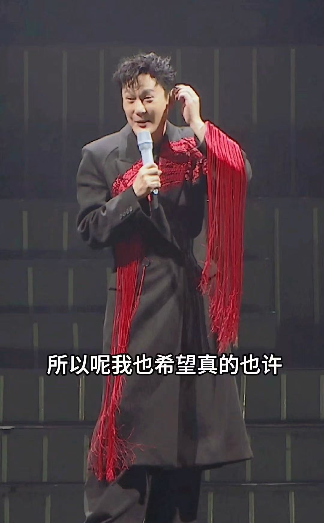 #张信哲说下一轮要把王靖雯请到现场# 咱就是说张信哲简直不要太有爱了吧！每次看到