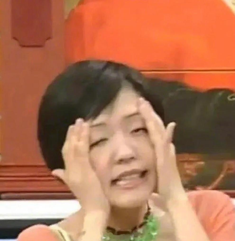 何超莲窦骁领结婚证了吗 这词一出来，一会儿发“内部消息”，一会儿又“实锤！”了，