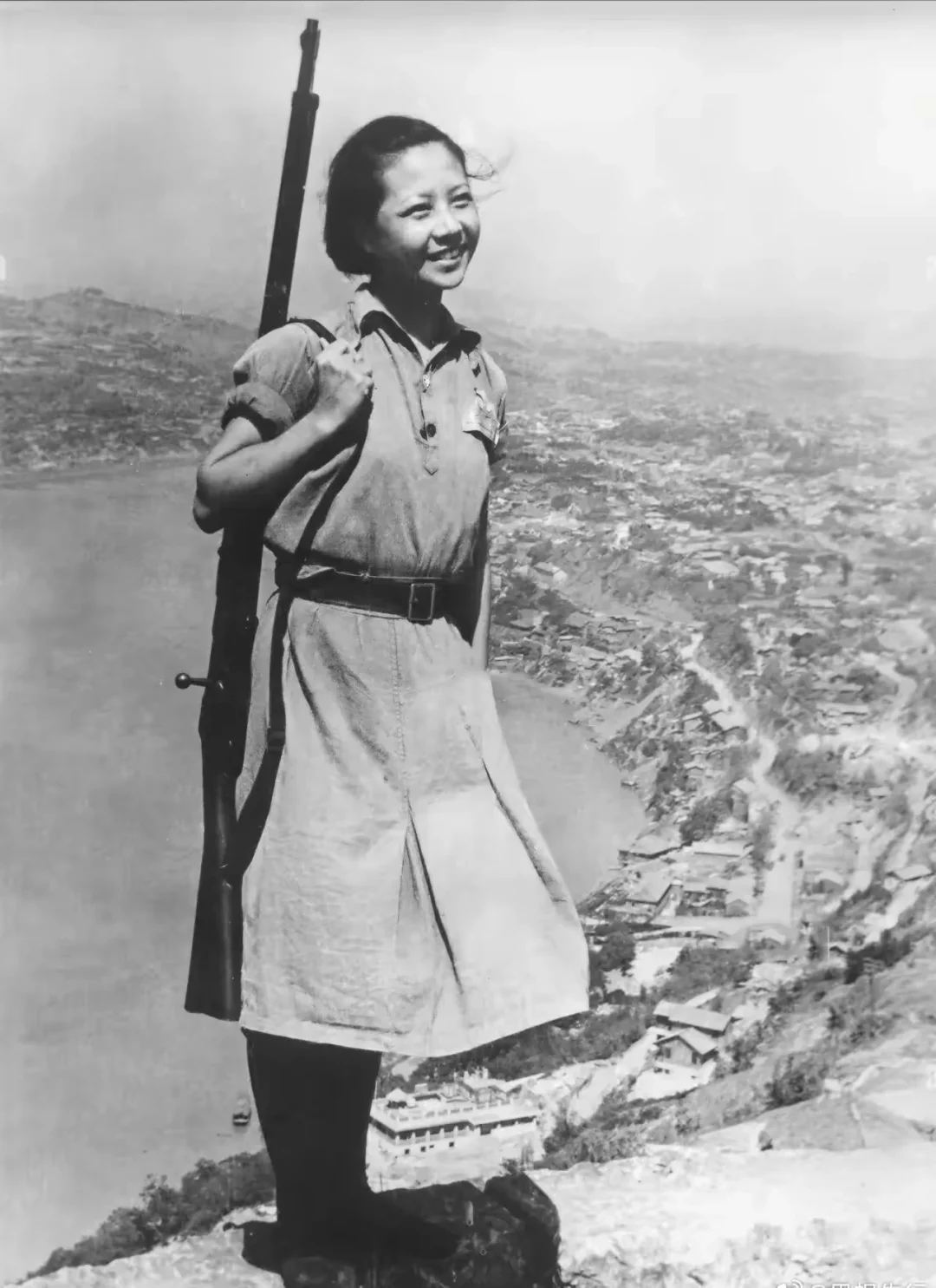 抗战女兵。谁能看出来这是哪里？ ​​​