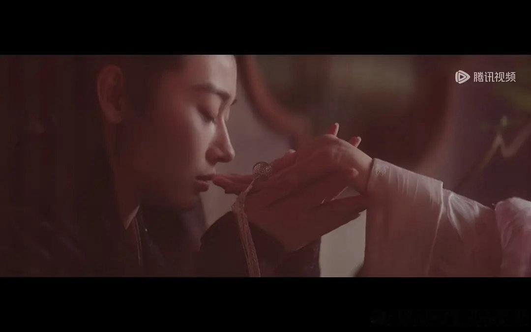 这拍得会不会太隐晦了？我滴天啊，这氛围太暧昧，我合理怀疑导演也觉得有市场 