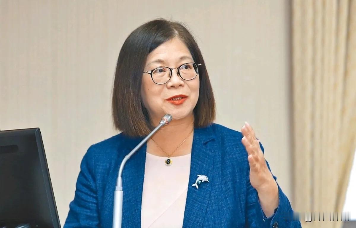 管碧玲出来大放厥词了！管碧玲声称，文明的台湾，粗暴的中国！6月19日，岛内“海委