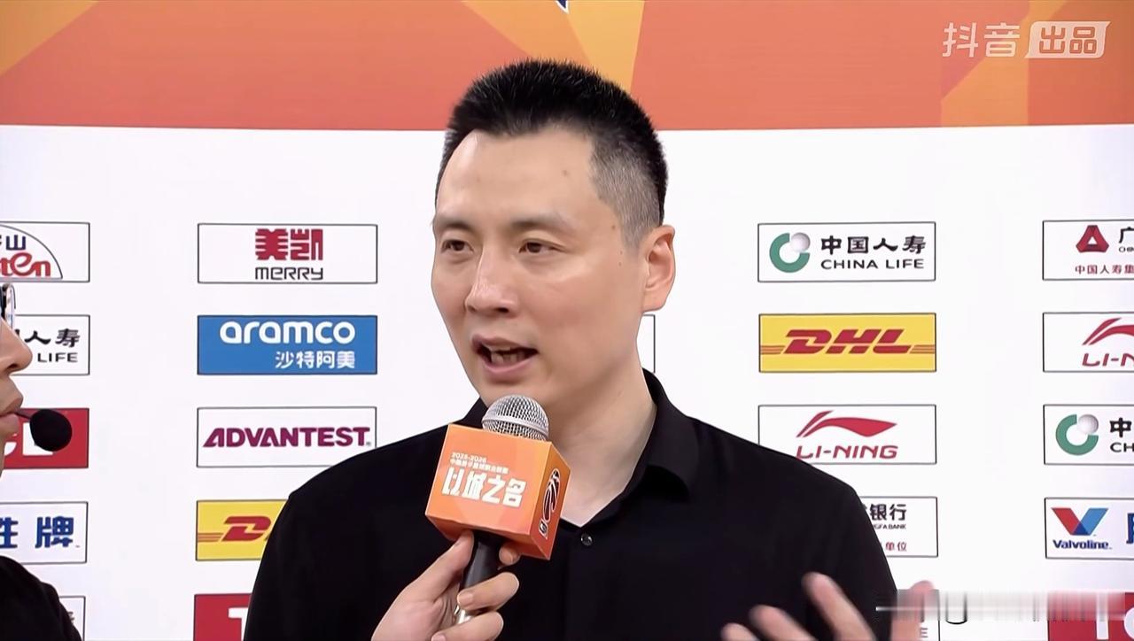 上海久事主帅卢伟怒赞爱将古德温！在今天上海久事主场以91：88险胜浙江浙商证券的
