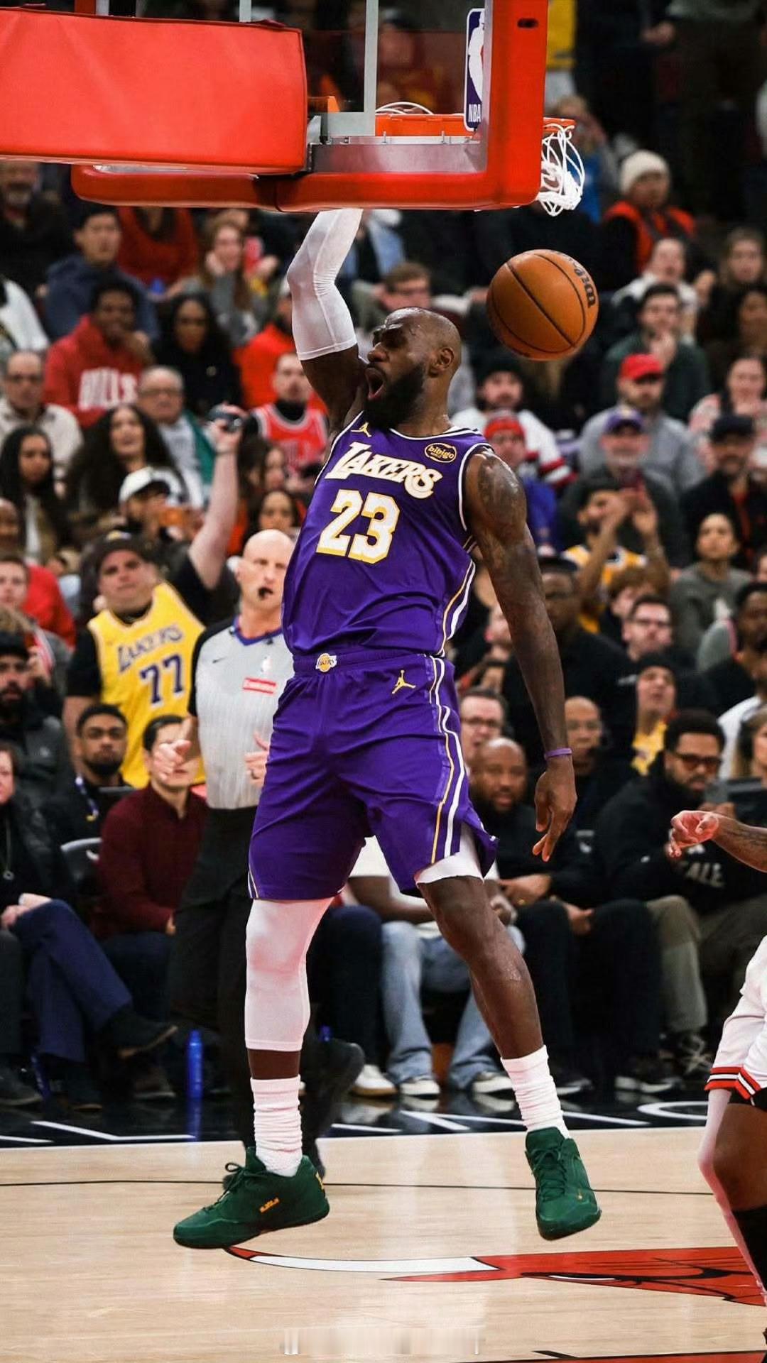 这回终于没有被绝杀了！湖人vs公牛