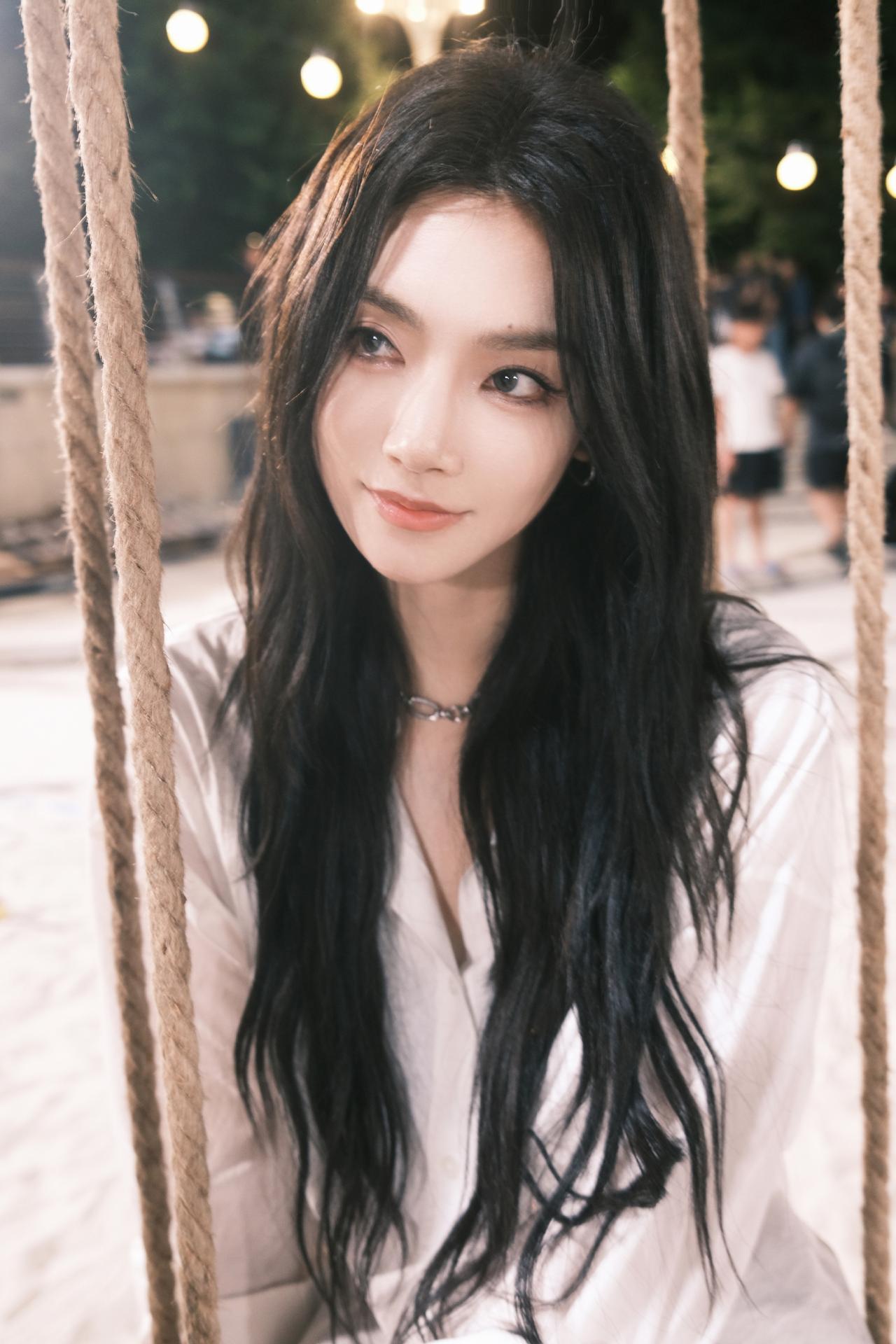 曾可妮，海边的碎片，夜晚沙滩版