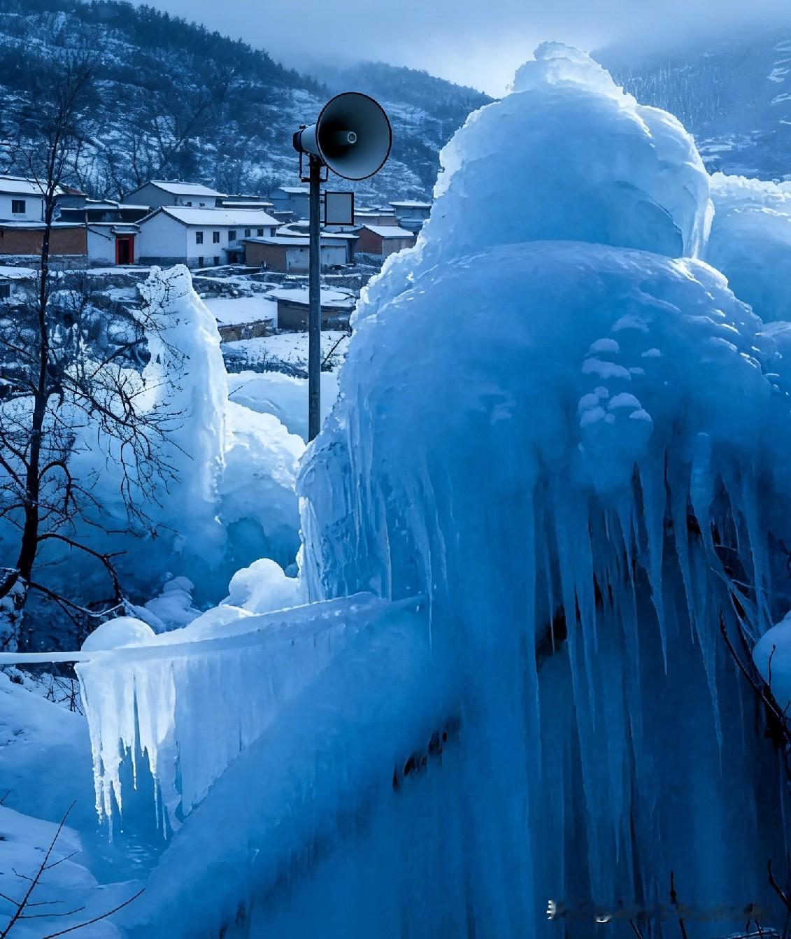 河南耍大了，中央都关注了
 
河南要下大到暴雪，普遍降温10到20°。大范围降雪