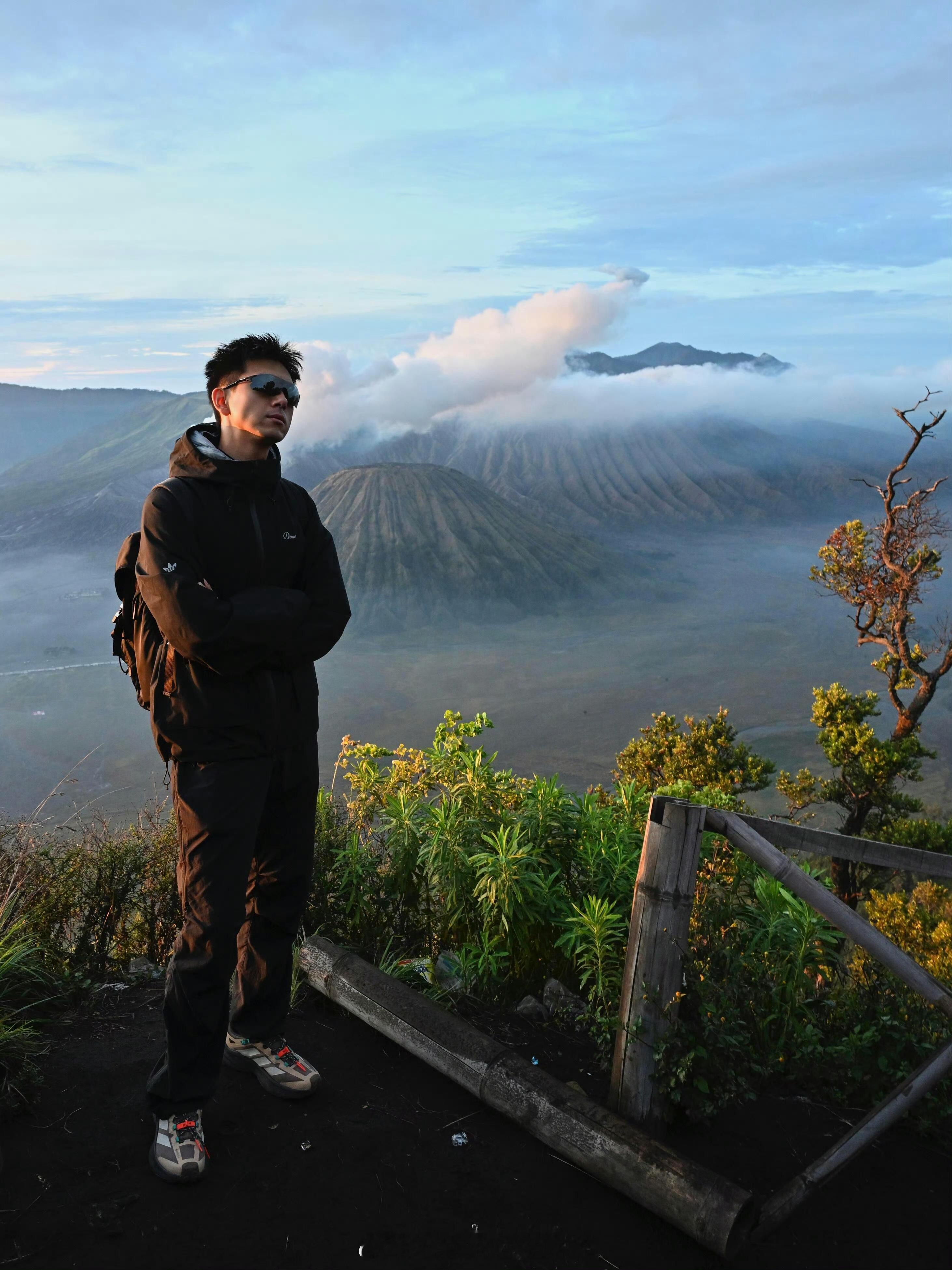 户外旅游博主李现又更新人生照片了 