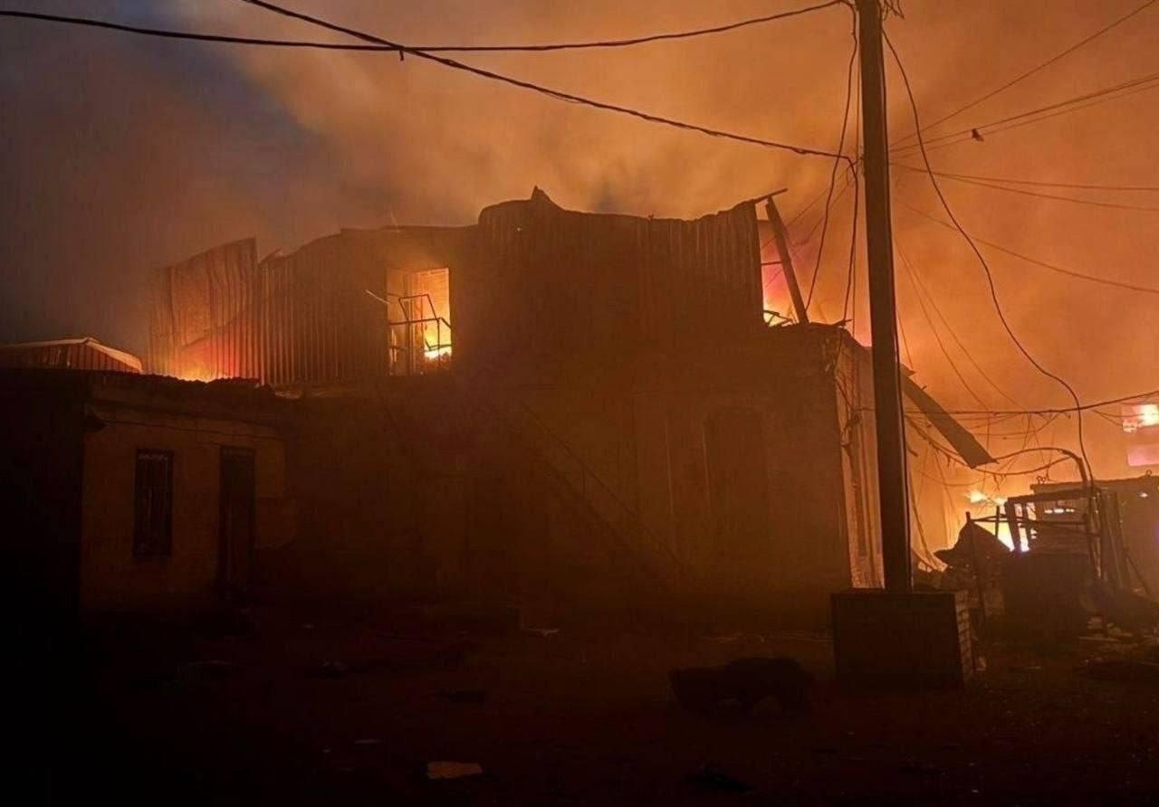 2026年4月1日至2日，俄罗斯空天军和导弹部队对乌克兰境内目标发动空袭。昨日白