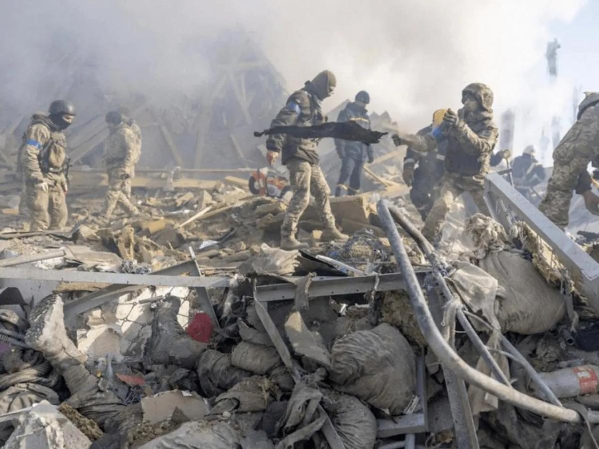 英国《泰晤士报》报道称，乌克兰需要再动员25万兵力，才能在战场上战胜俄罗斯。
