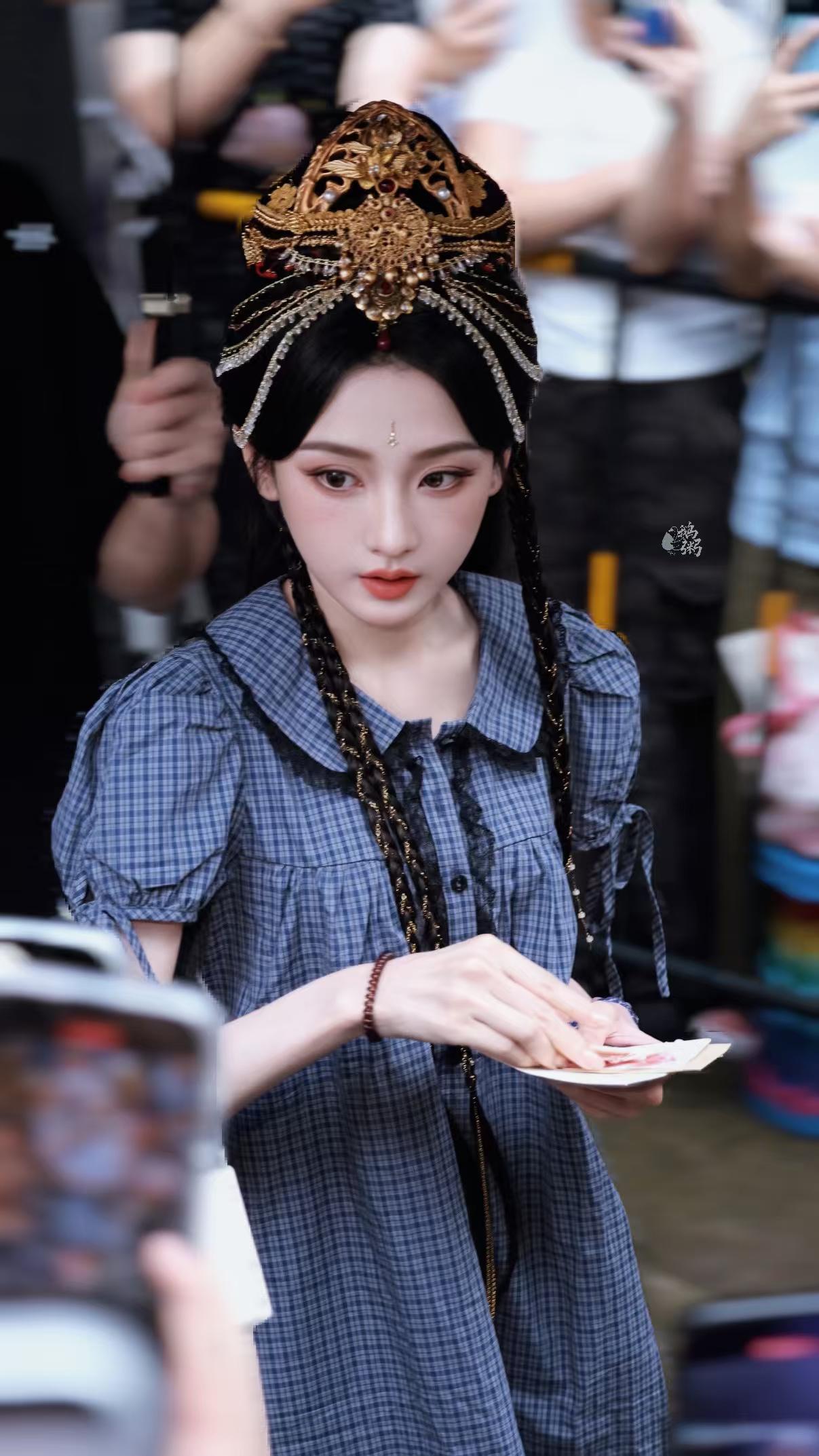 宋祖儿THX 宋祖儿 in CIDER娃娃领彼得潘领格纹连衣裙樱桃刺绣玛丽珍平底