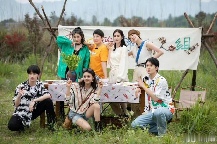 一看就是张凯丽自己写的 凯丽姐的长文太鲜活了🤣！一看就是自己亲笔书写，王牌澄清