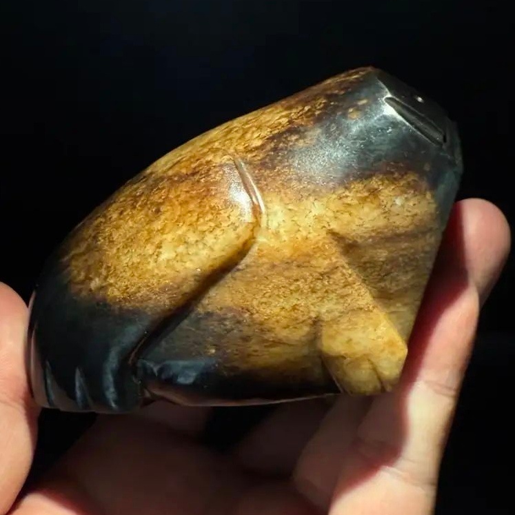 高古玉 一只文化期的蛙，因为造型奇葩，仅拍出了天价，你敢信吗？  ​​​