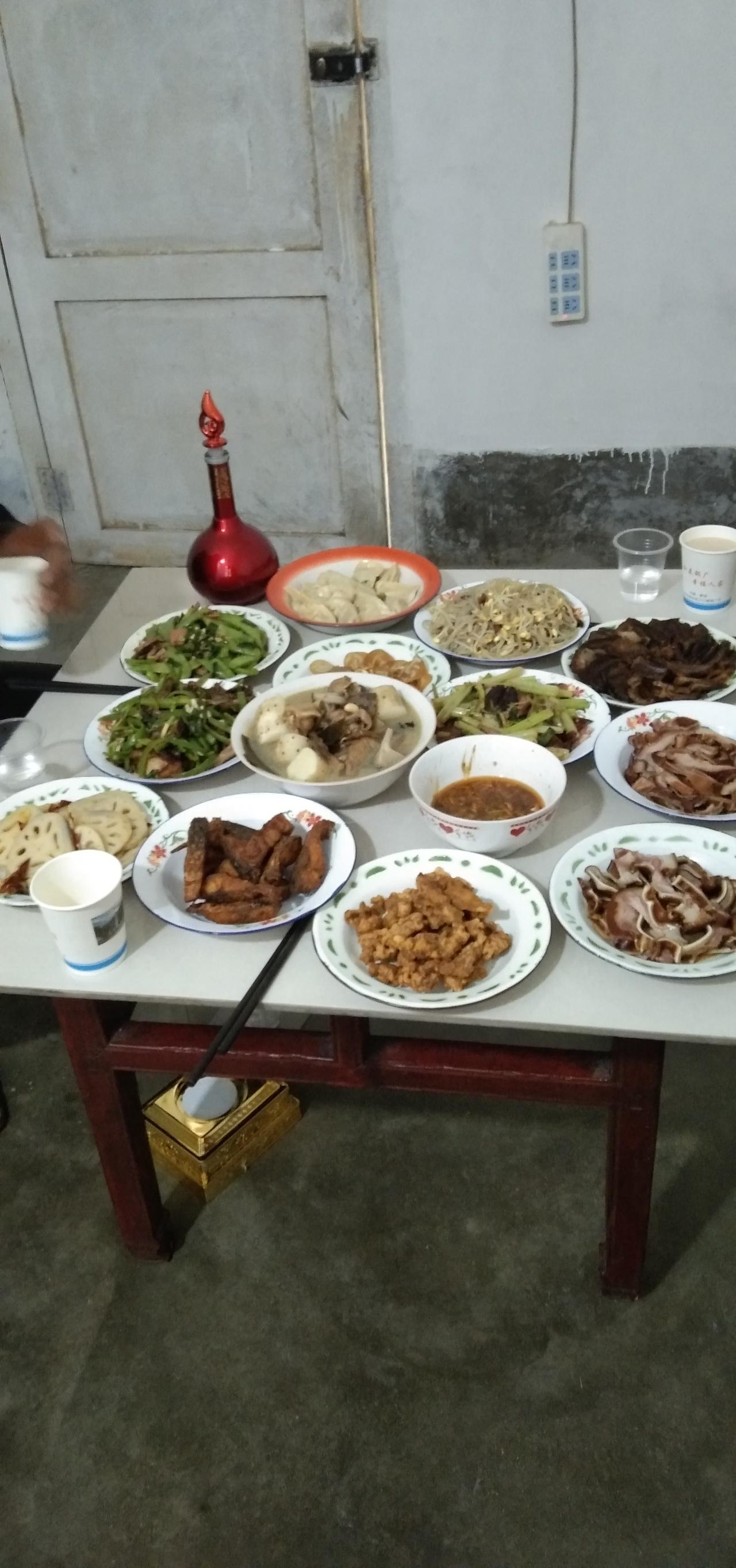 晒图笔记大赛 大年三十除夕夜，那可是团圆的重要时刻。在这一天，一家人齐聚一堂，其