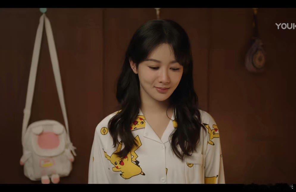 #杨紫范丞丞皮卡丘睡衣# 啊啊啊 范丞丞和黄瀛子睡衣梦幻联动啊家人们 #黄瀛子范