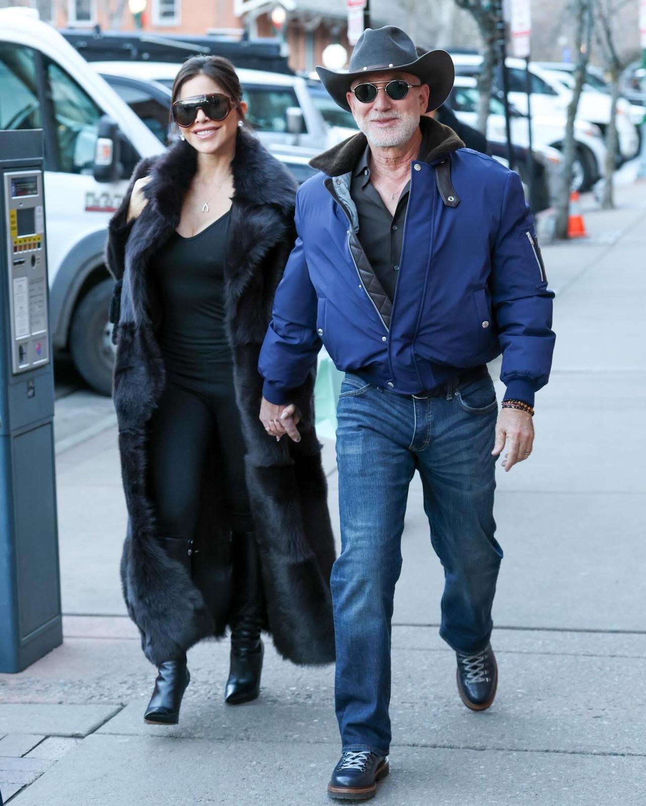 台娱 贝索斯 桑切斯